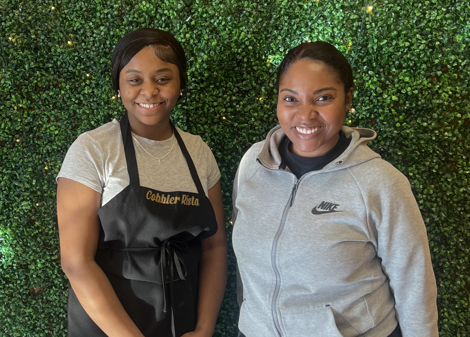 Quiyone Witherspoon Gains Culinary Experience at The Peach Cobbler Factory