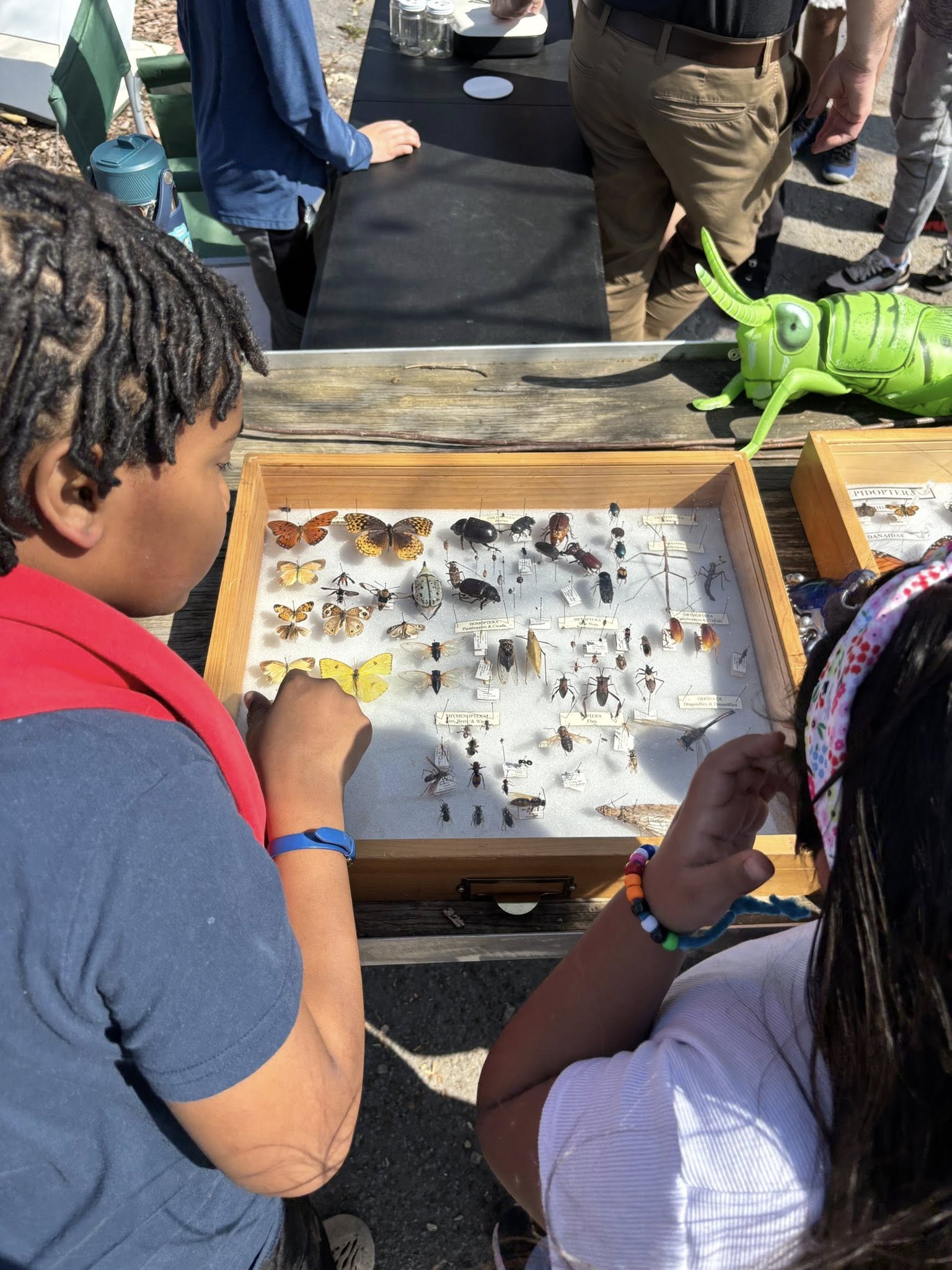 Indian Hills 4th Graders Explore Nature at Jeffers Bend